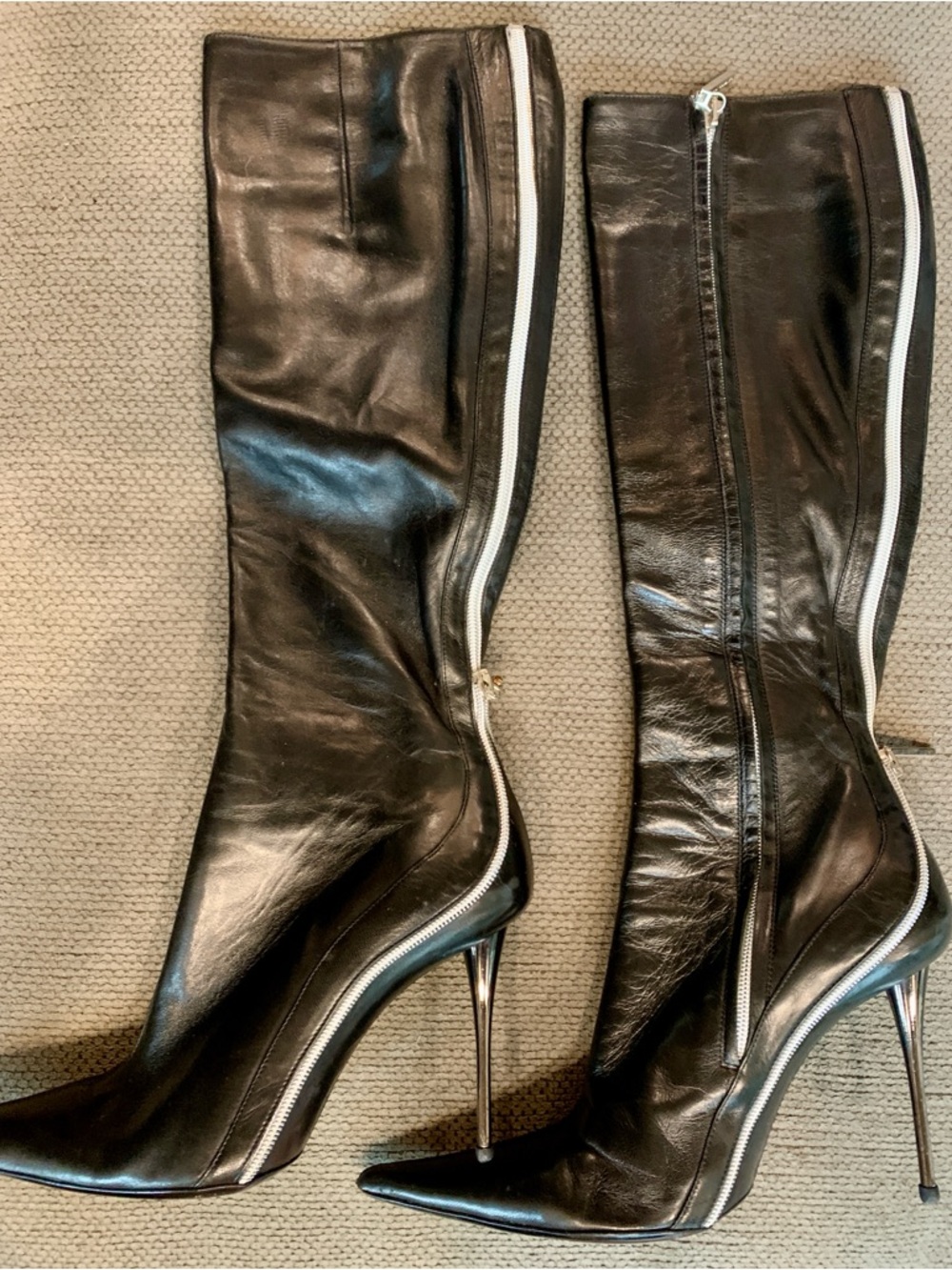Gianmarco Lorenzi Black Leather Knee-High Stiletto Boots with Contrast Zipper
